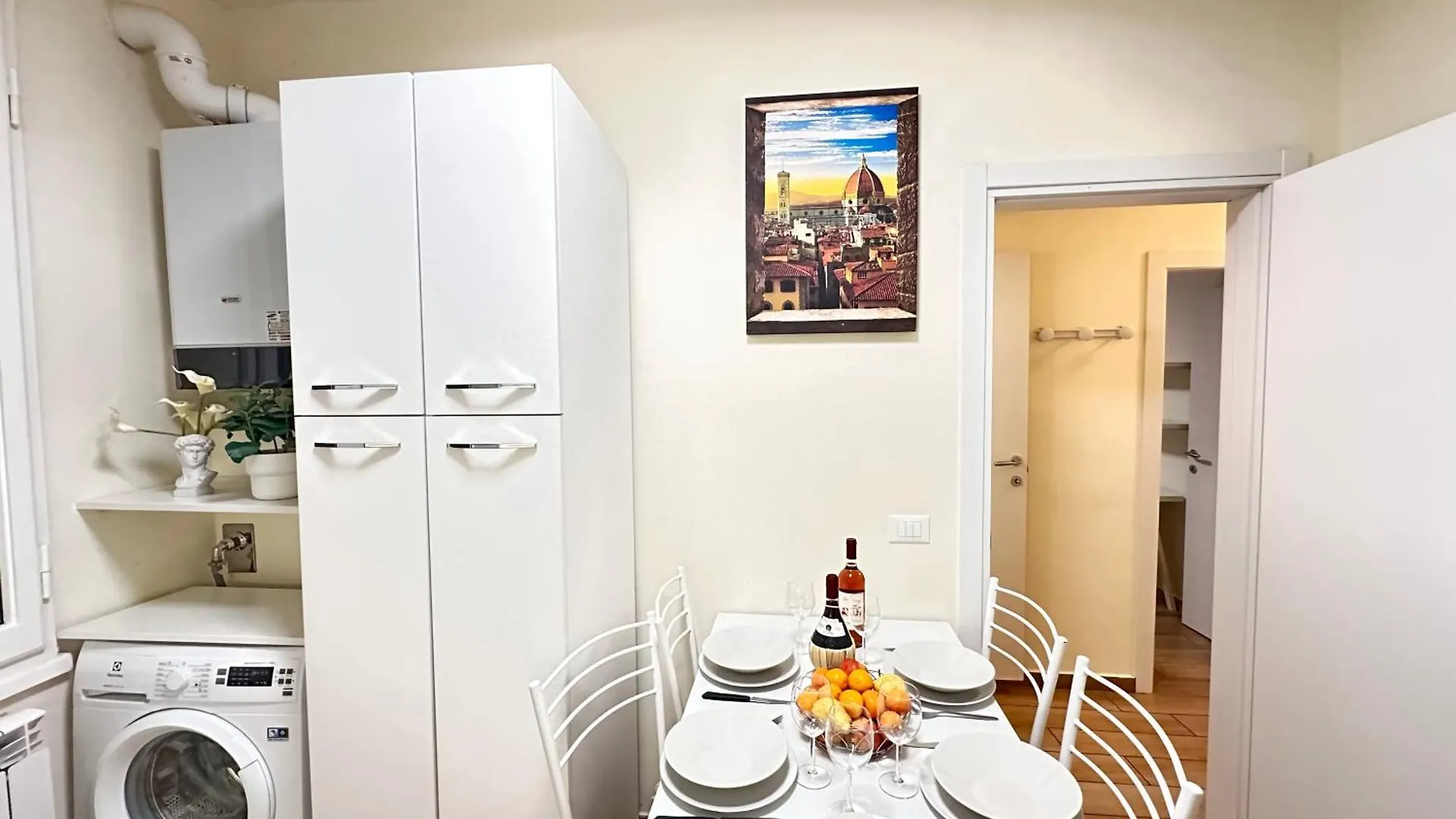 Luxurious View On Pitti Palace Florence Apartment